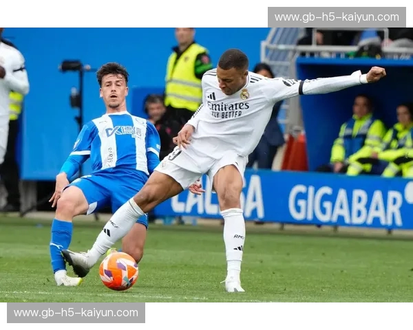 伯纳乌的月光与绿茵交响：皇马vs皇家贝蒂斯，一场关于荣耀与执着的王权博弈