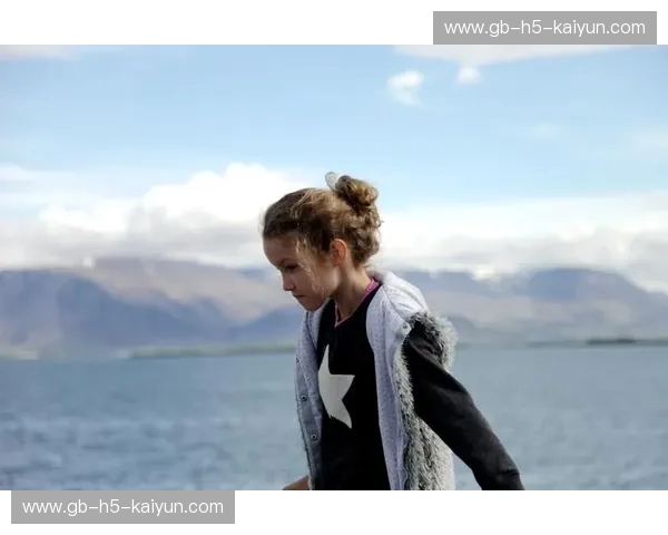 冰与火之歌：瑞典女性的极简冷淡，如何遇上意大利女人的炽热繁花？